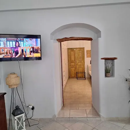 Daire Melissa Chora *