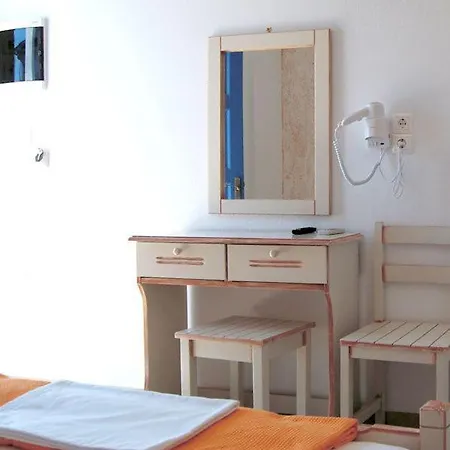 Melissa Chora Apartment